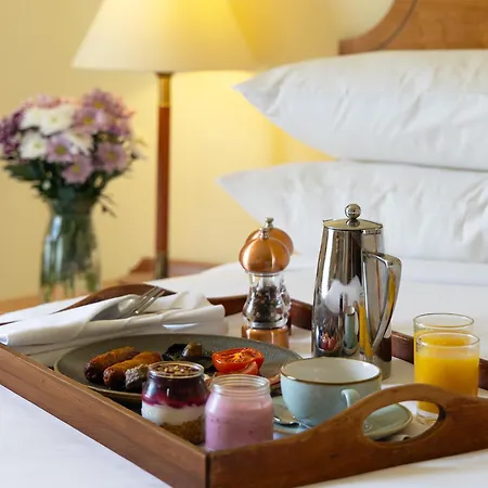 Bay Conference & Leisure Centre Otel