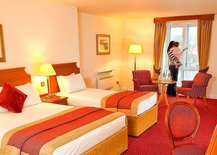 Bay Conference & Leisure Centre Otel 4*