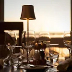 호텔 Bay Conference & Leisure Centre 4*