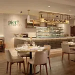 Bay Conference & Leisure Centre 4*
