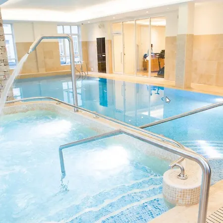 戈尔韦海湾会议及娱乐中心酒店