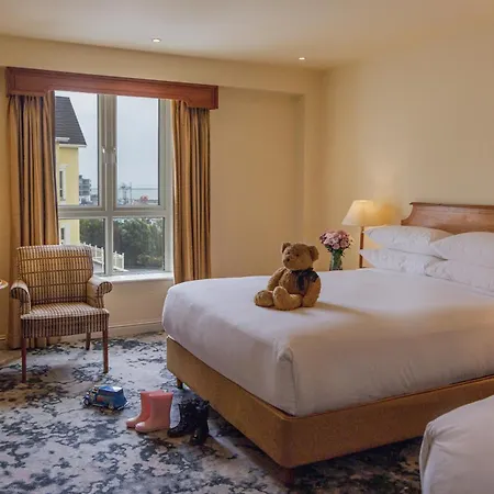 Bay Conference & Leisure Centre Hotel