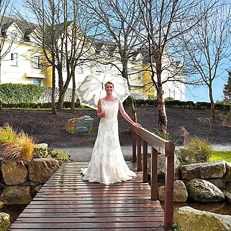 Bay Conference & Leisure Centre 4*