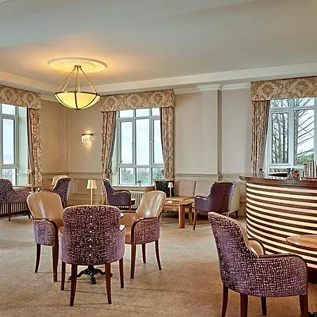 Bay Conference & Leisure Centre 4*