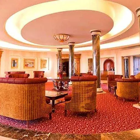 Отель Bay Conference & Leisure Centre Голуэй