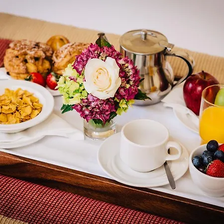 Bay Conference & Leisure Centre 4* Голуэй
