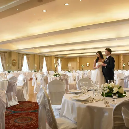 Bay Conference & Leisure Centre Hotel