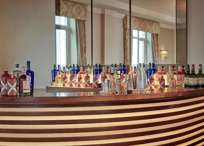 Szálloda Bay Conference & Leisure Centre