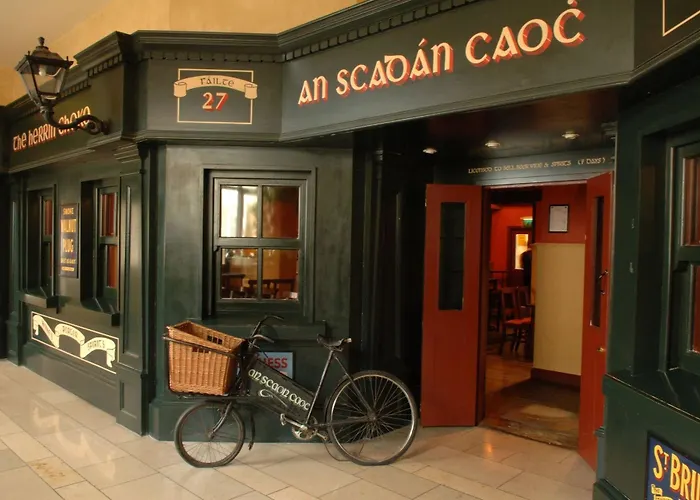 Bay Conference & Leisure Centre Hotel 4*