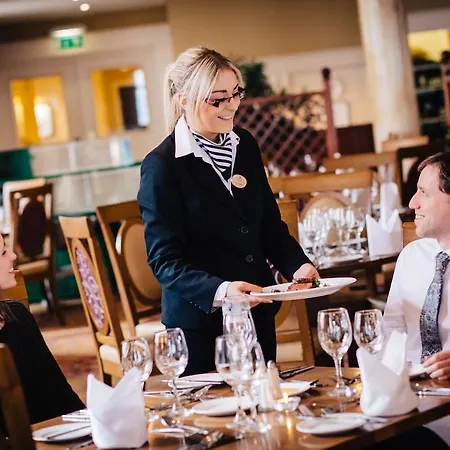 Bay Conference & Leisure Centre 4* Galway