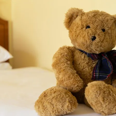 Bay Conference & Leisure Centre Hotell 4*