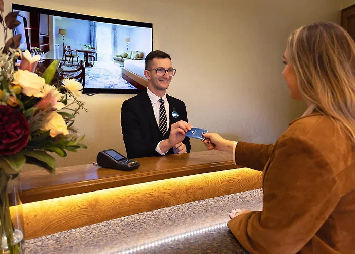 Bay Conference & Leisure Centre Hotel 4*